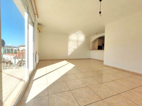 photo_abaf96793f4008f7a45828687383820b