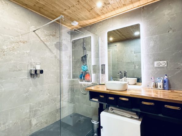 photo_23eb33e68153ebe85c91bd2c610e6db8