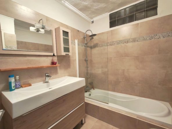 photo_662d3a771c36f7d7d7daefe4ab51874b