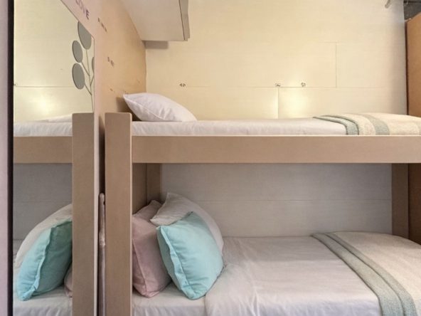 photo_b000f4022c22c4e06eb2281fe10a9638